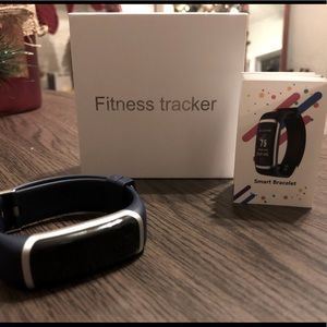 Smart watch/fitness tracker.